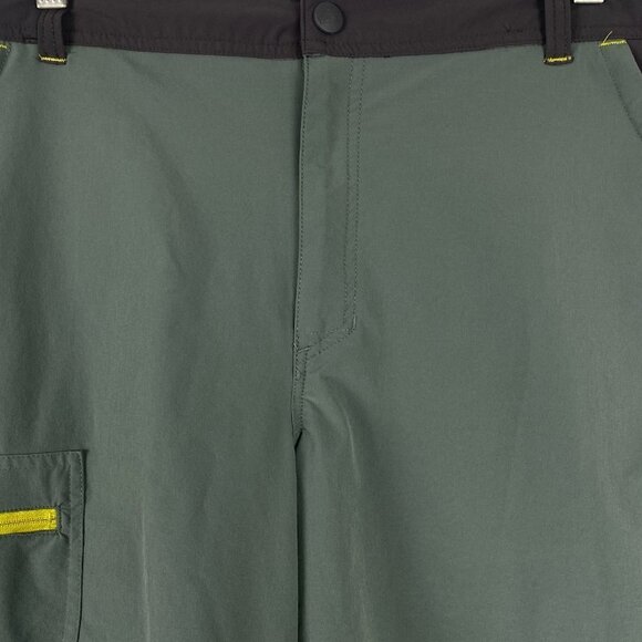 L.L. Bean Board Shorts Men's Size 38W Green Nylon Blend Paddle SW-1748 - Picture 3 of 12